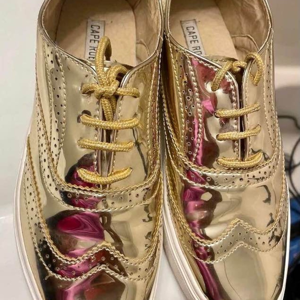 Halogen Gold Oxford shoes